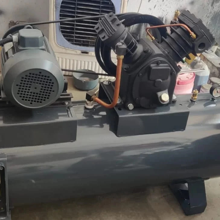 3 Hp Two Stage Reciprocating Air Compressor - Air Flow Capacity: 200 Liter (L)