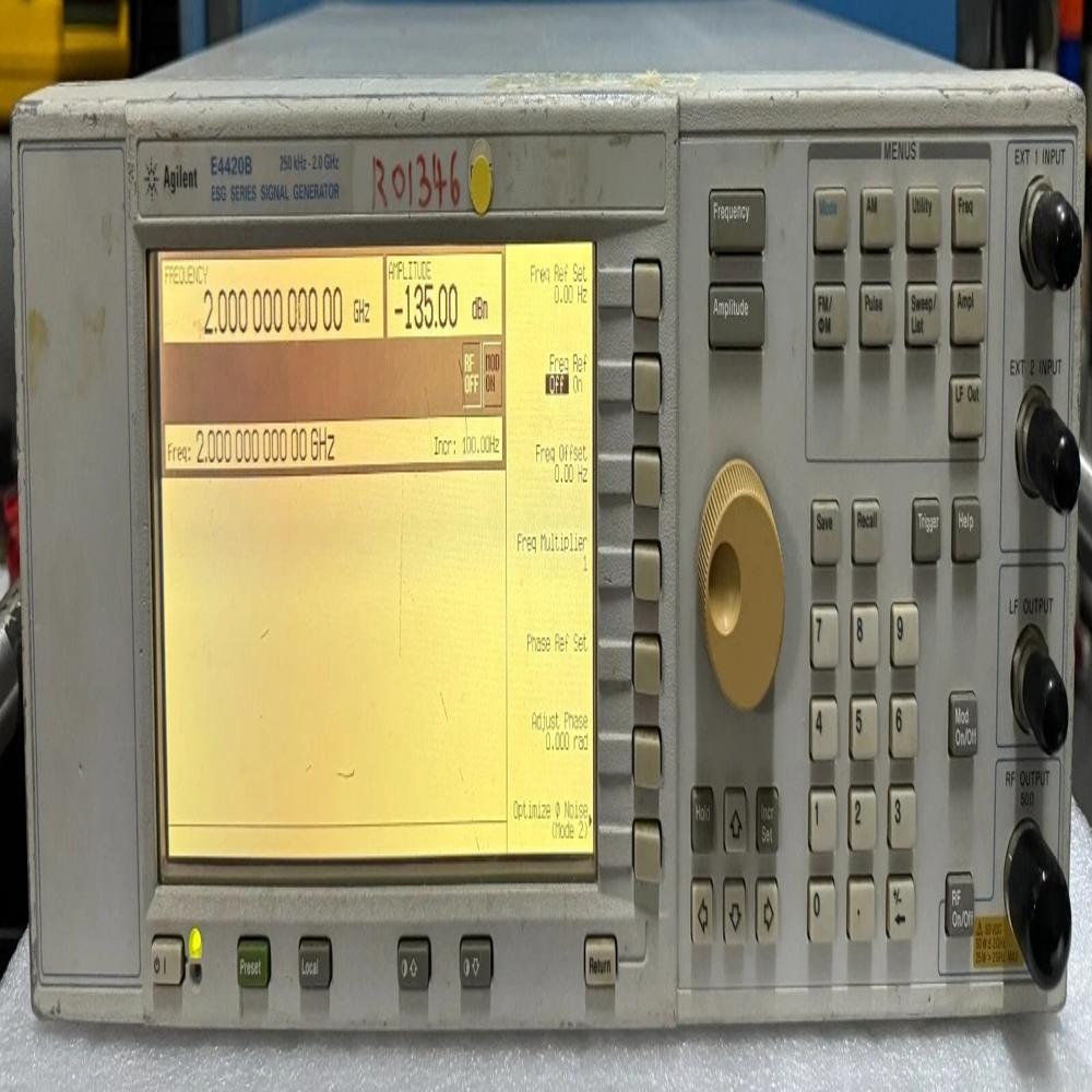HP E4420B