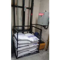 Industrial Hydraulic Goods Lift