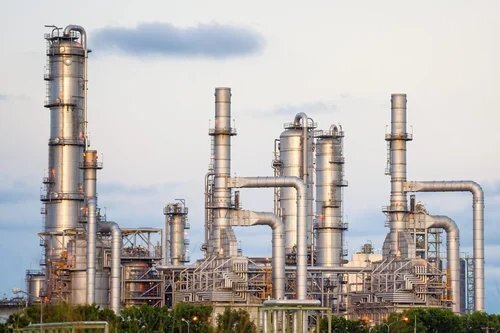 Petroleum And Petrochemical Refineries - Grade Standard: Industrial Grade