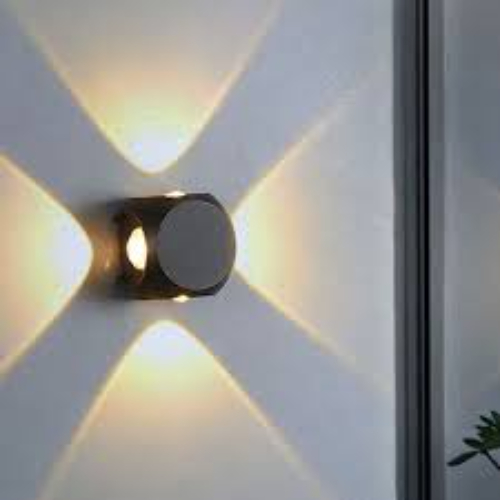 4 Way Cube Wall Light - Color: Black