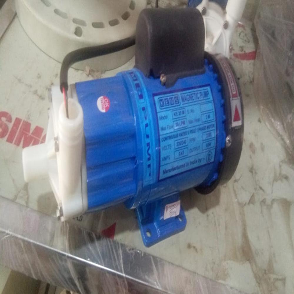 Magnetic Pump - Color: Blue