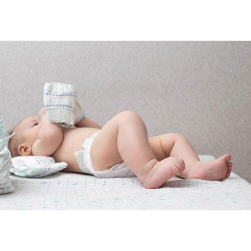 Medium Size Diaper - Color: White
