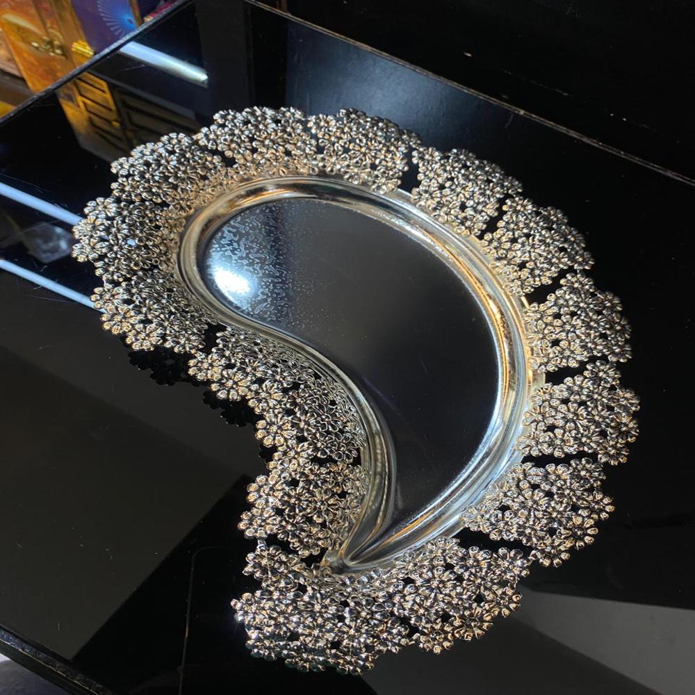 Silver Plated Decorative Tray - Material: Metal