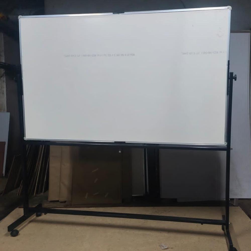 Movable Stand - Features: Good Quality