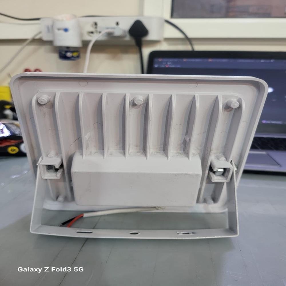 20W FLOOD LIGHT