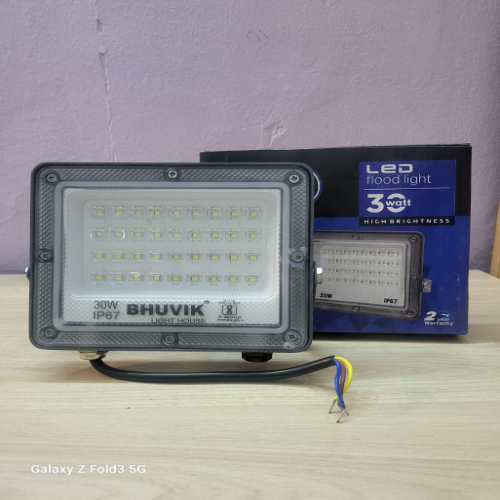 30W LED HYBRID FLOOD LIGHT