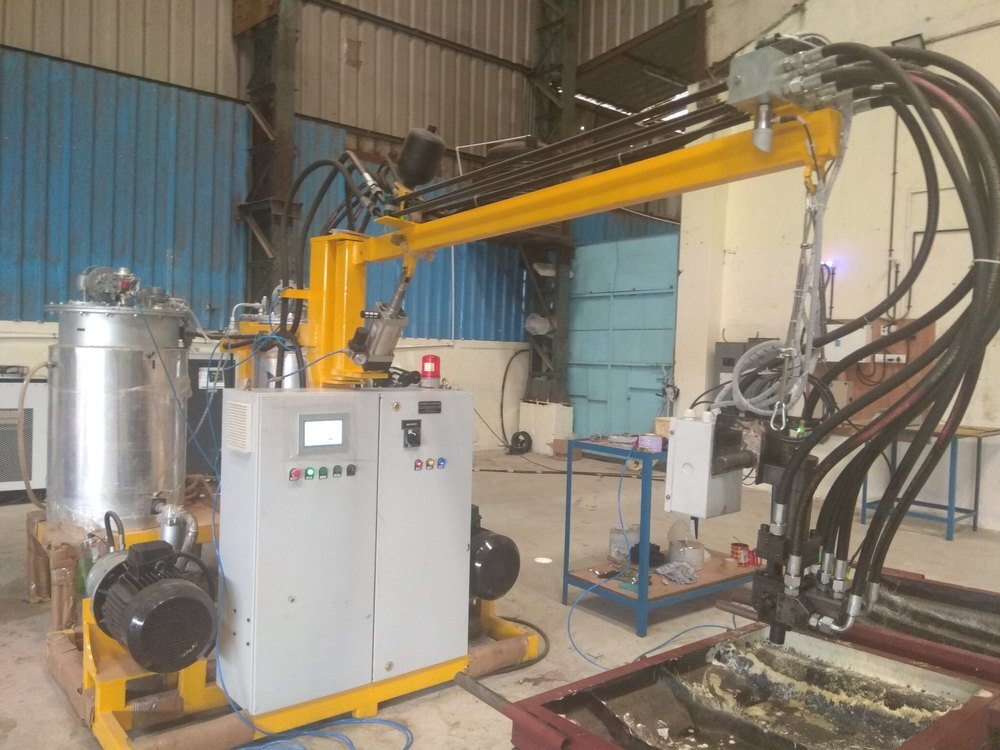 Pu Foaming Machine - Automatic Grade: Semi-automatic