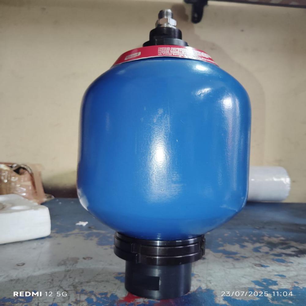 Hydraulic Acuumulator - Color: Blue