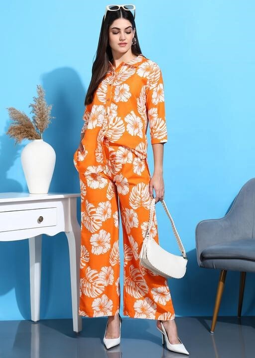 Women Night Dress & Girl Cord Set - Design: Attractive