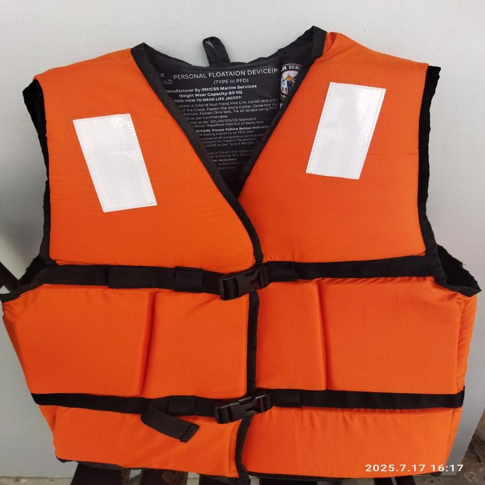  LIFE Jacket FOR SWIMMING