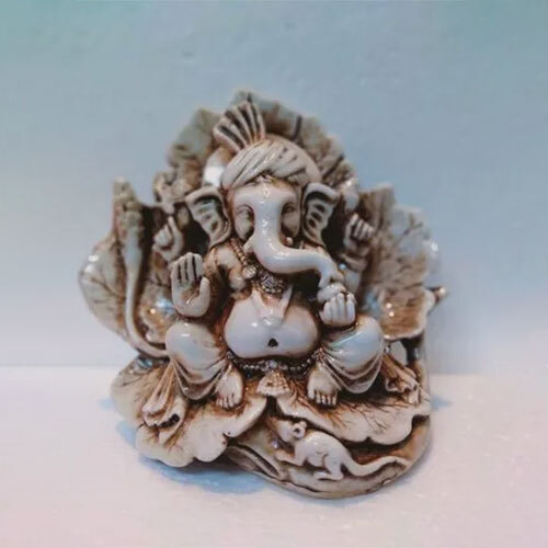 Resin Leaf Ganesha Statue