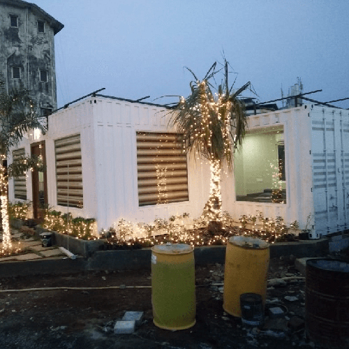 Portable Luxury Office - Color: White