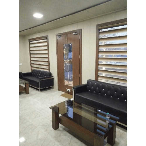 Portable Luxury Office - Color: White