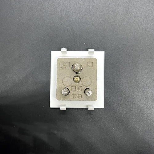 5 Pin Socket With Porcelain - Color: White