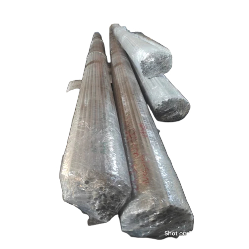 Stainless Steel 304-304l Seamless Pipe - Color: Silver