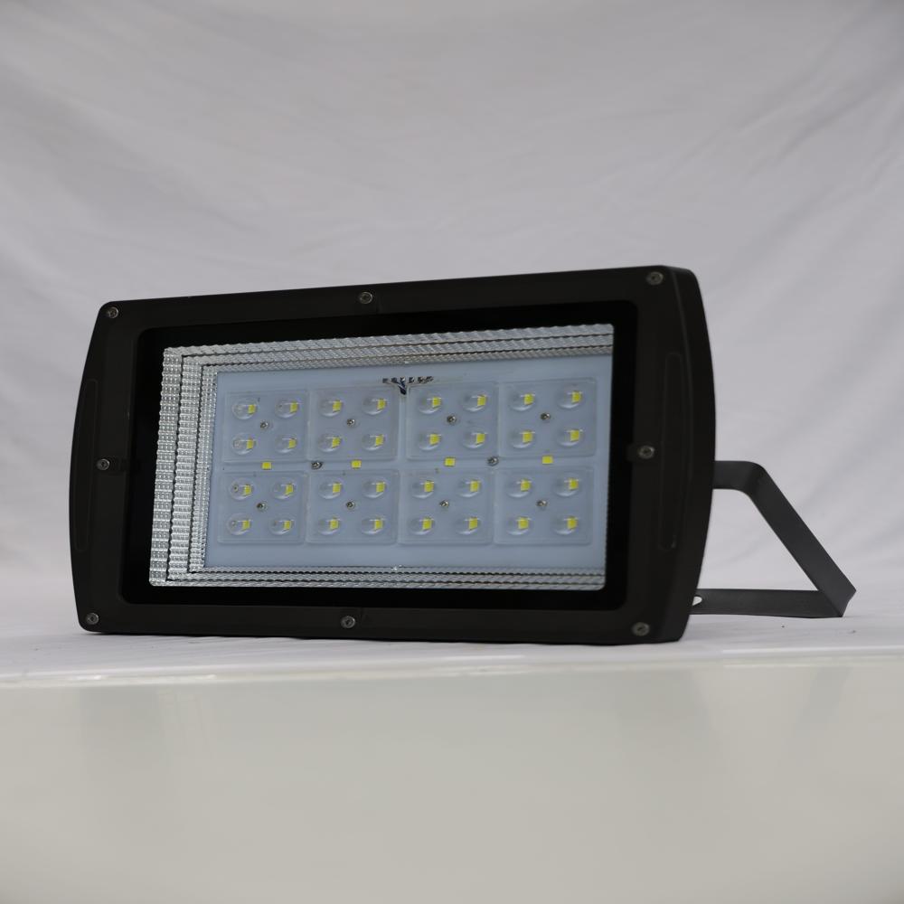 Led Flood Light - Eris 120w - Application: Outdoor And Indoor