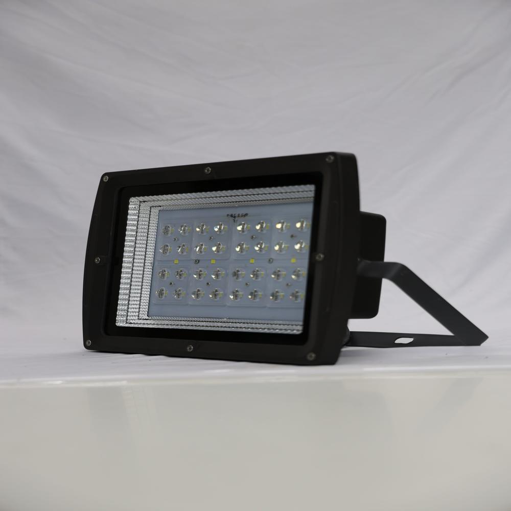 Led Flood Light - Eris 120w - Application: Outdoor And Indoor