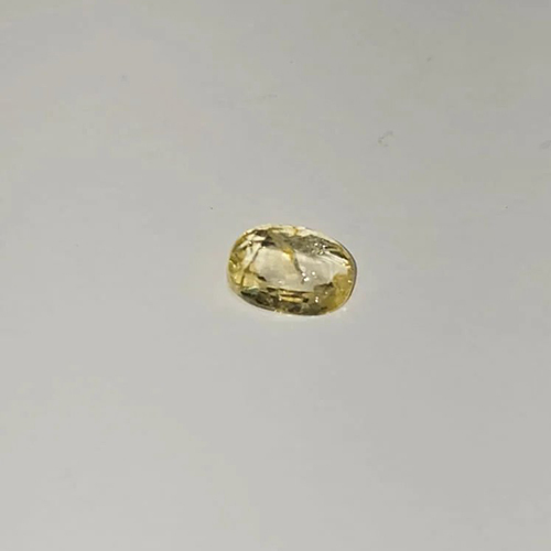 2.48 Carat natural Ceyloni yellow sapphire
