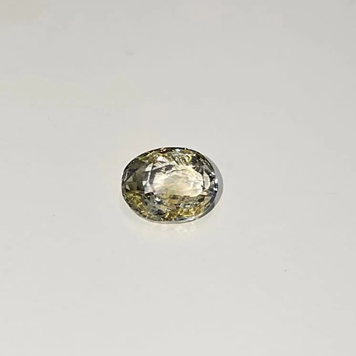 4.46 Carat natural yellow  blue sapphire ( pitambari )