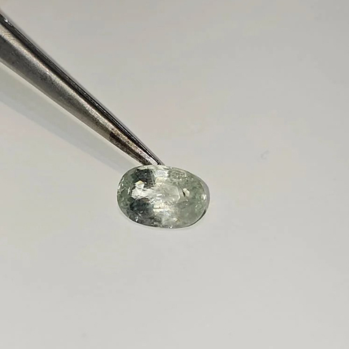 4.84 Carat natural Ceyloni yellow blue sapphire ( pitambari)