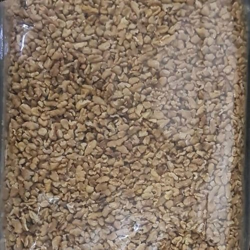 Chilean Walnut Kernel 8 Pcs - Color: Brown