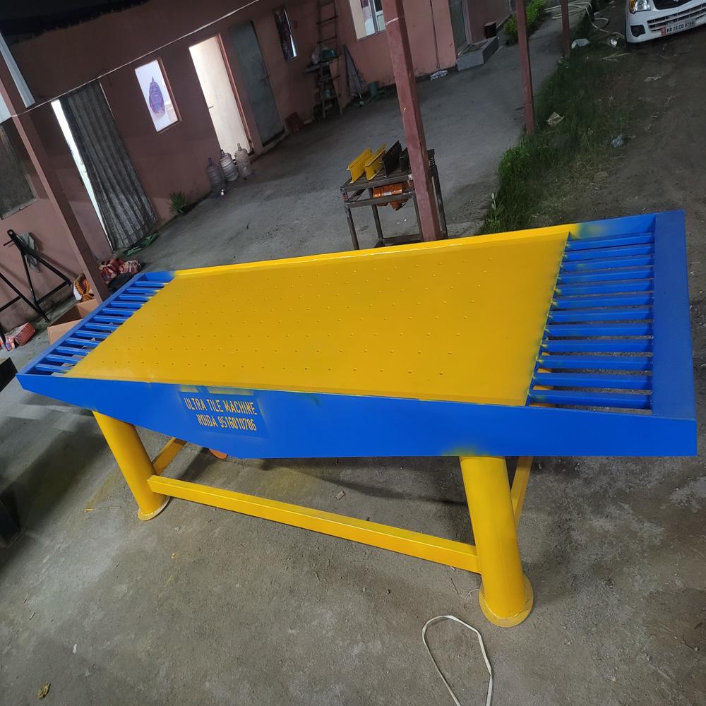 Interlocking Paver Block Making Plant - Color: Yellow And Blue