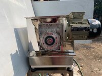 Micro Batch Feeder - Color: Silver