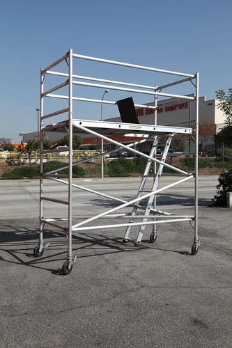 14 Feet Aluminium Mobile Scaffolding Tower