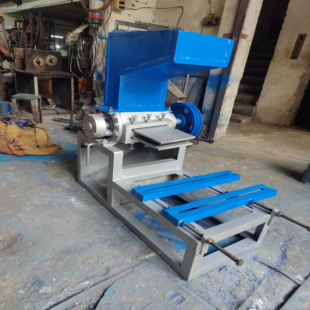 24'' Plastic Scrap Grinder - Automatic Grade: Semi-automatic