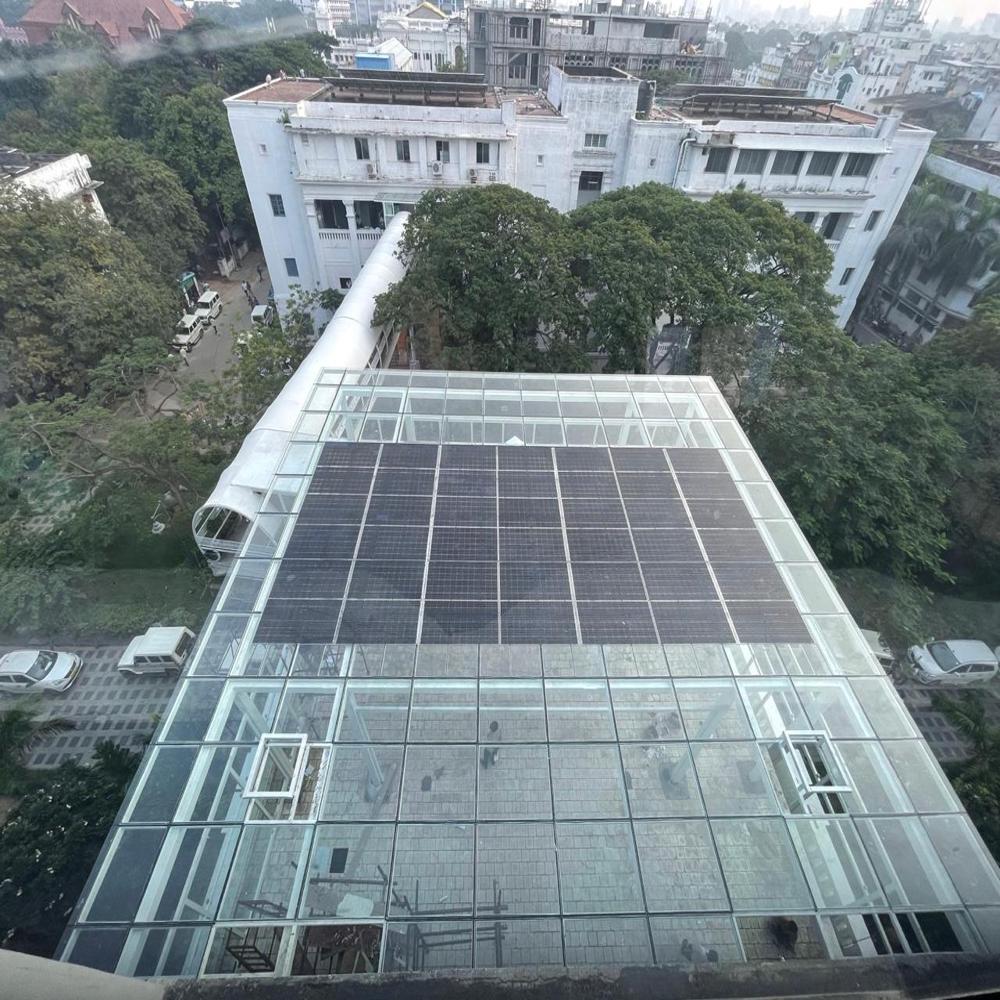 Glass Roof - Features: High Quality