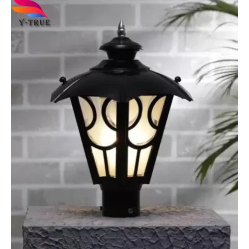 Gate Light Outdoor Lamp - Color: Black