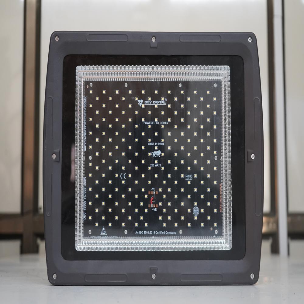 Led Flood Light - Duos 200w - Application: Outdoor And Indoor