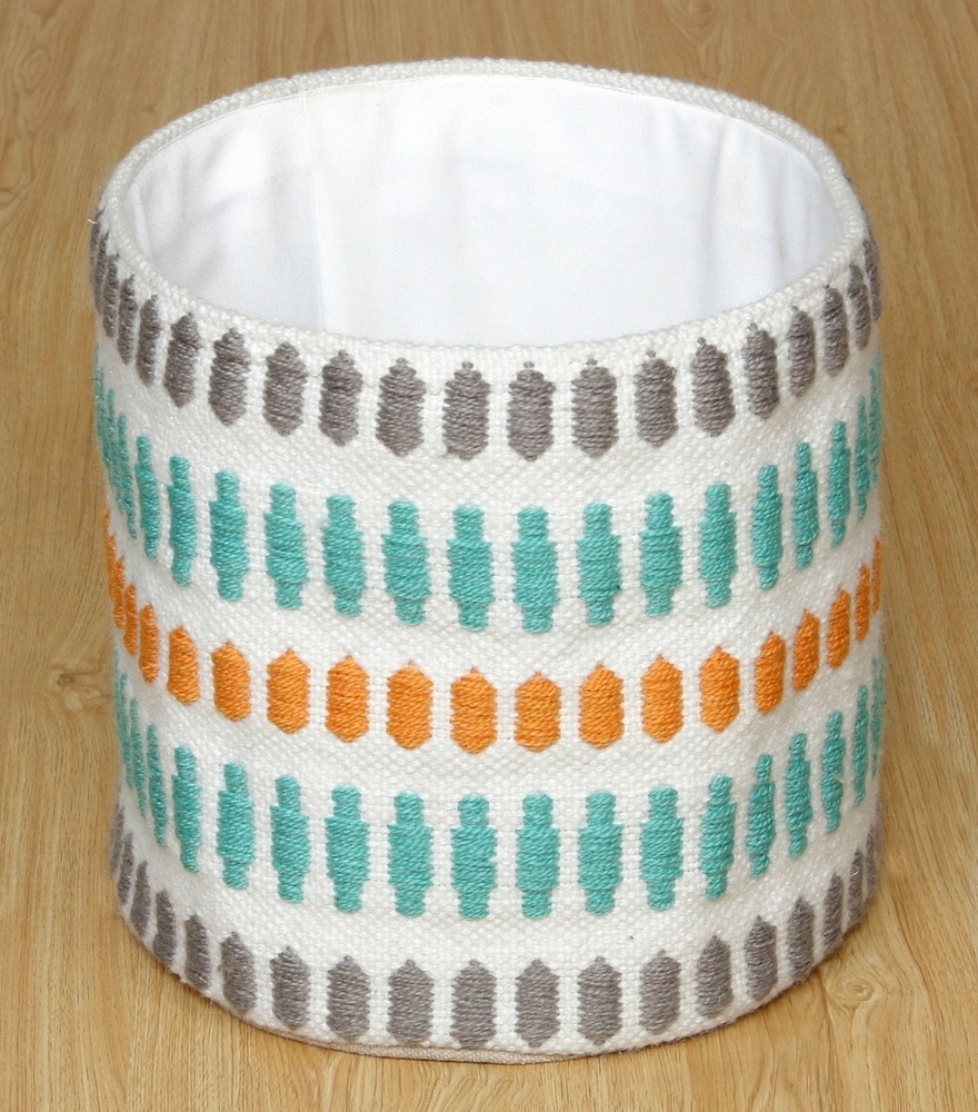 Round Basket - Color: Natural Brown