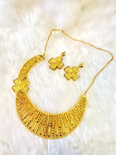 Brass Gold Plated Necklace Set - Color: Golden