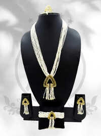 Gold Plated Set With Pearls