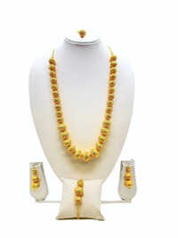Muraya Gold Plated Necklace Set