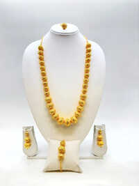 Muraya Designer Necklace Set