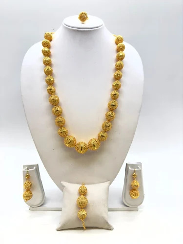 Muraya Fancy Necklace Set