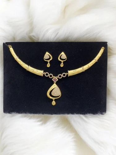 Fancy Gold Plated Necklace Forming Necklace Set - Color: Golden