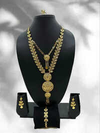 Ladies Artificial Necklace Set