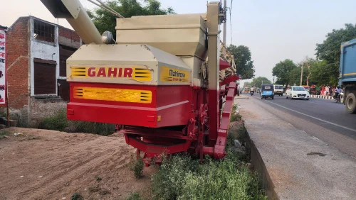 Tractor Mounted Combine Harvester - Power: 155 Horsepower (Hp)