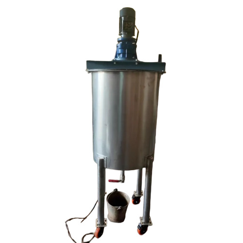 Chemical Mixing Tank With Agitator