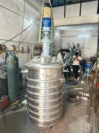 Stainless Steel Reaction Vessel - Capacity: 500 Ltr