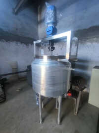 Jacketed Agitator Tank - Capacity: 100-500 Ltr