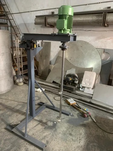 Fluid Agitator With Motor