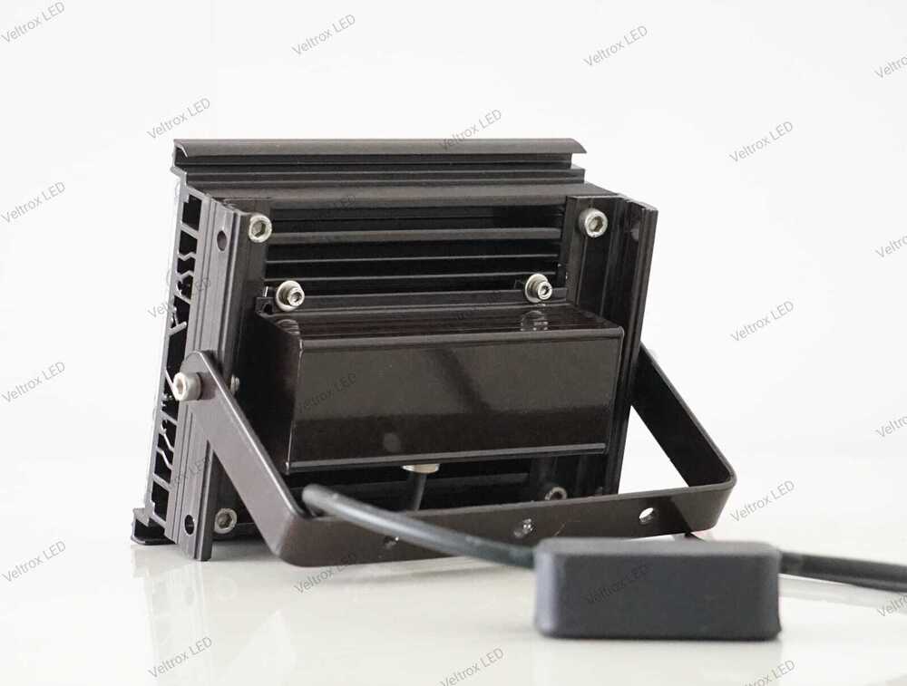 Veltrox 50W LED Lens Flood Light For Cold Storage