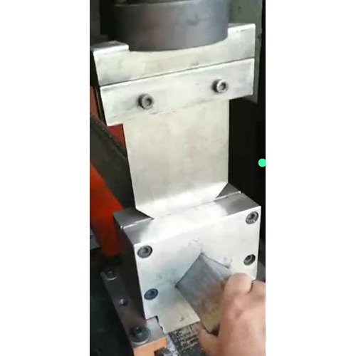 Automatic Cnc Pipe Cutting Machine - Dimension (L*W*H): 7000X400X1800 Millimeter (Mm)