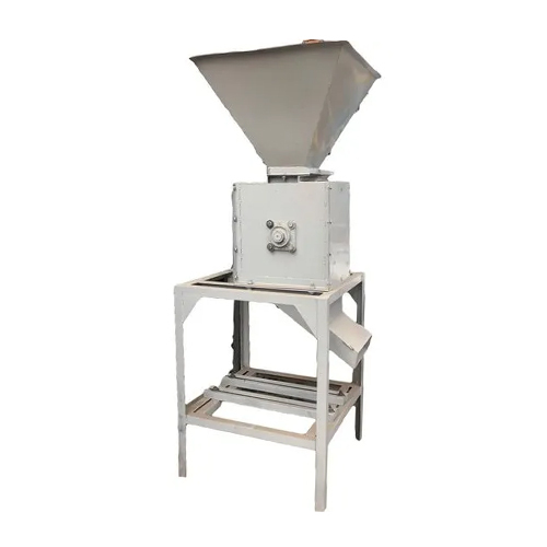 Poultry Feed Grinder - Capacity: 5000 Kg/Hr
