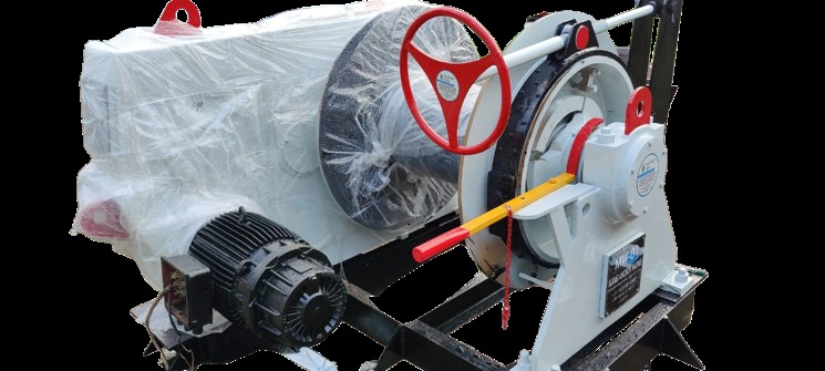 Industrial Mooring Winch - Capacity: 1.5 Ton Ton Ton/Day